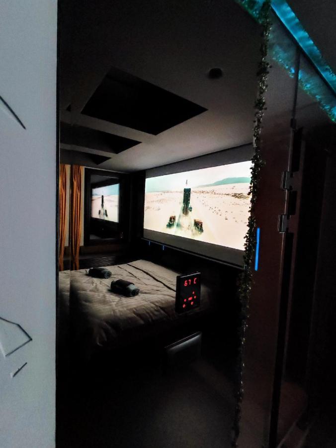 Pentlux - Spa Penthouse In The Heart Of סקופיה מראה חיצוני תמונה