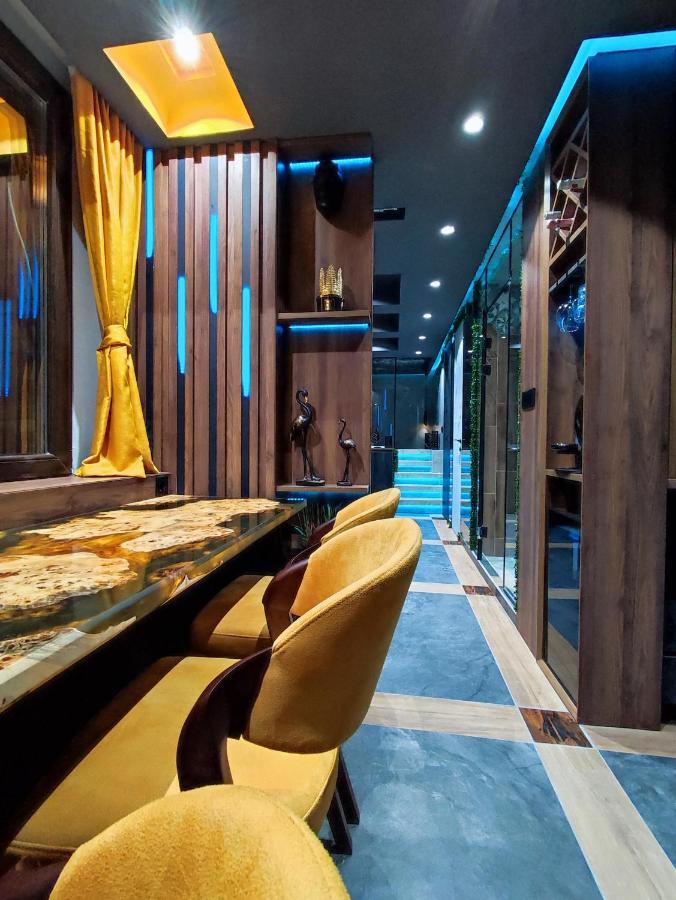 Pentlux - Spa Penthouse In The Heart Of סקופיה מראה חיצוני תמונה